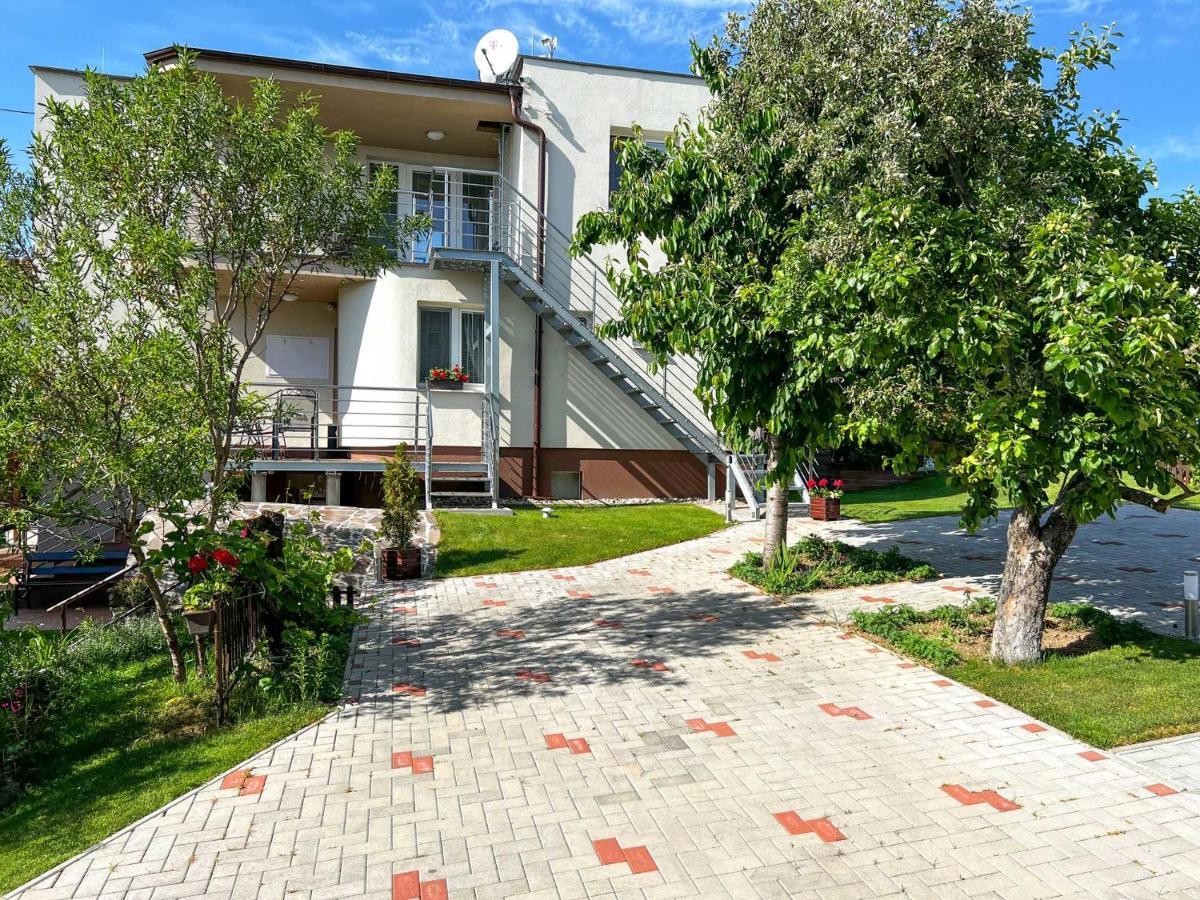 Apartamento Ubytovanie Zobor Nitra Exterior foto